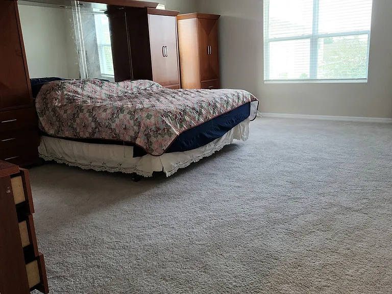 8142 SW 59th Ave — Photo 3