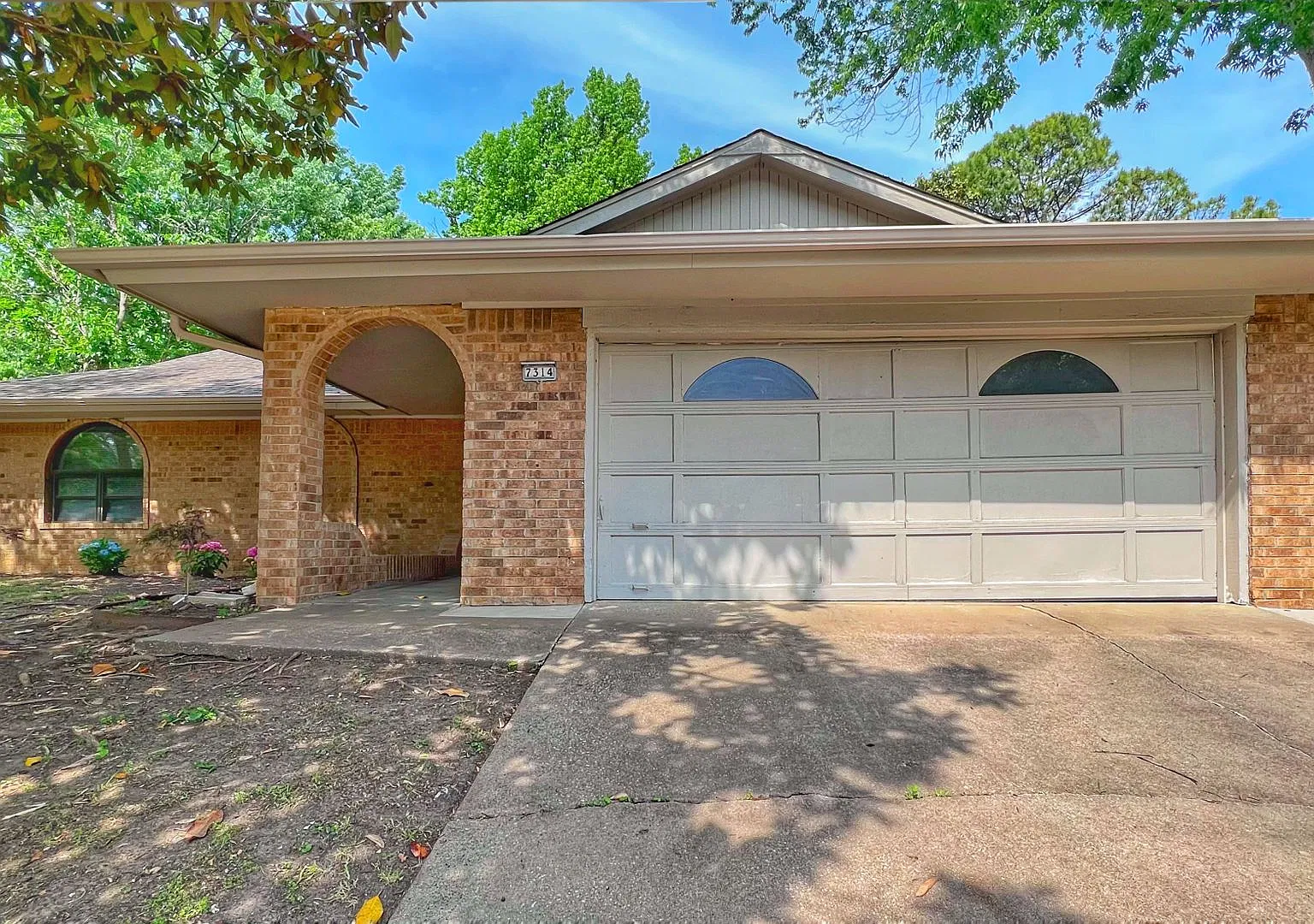 Large 3 Bedroom 2 Bath Home for Rent. — Photo 1
