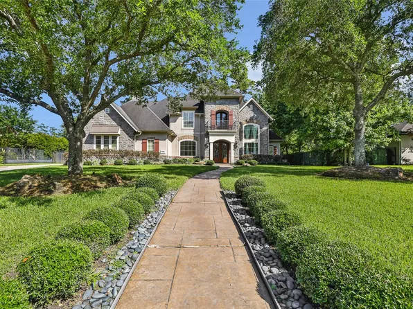 8134 Beckett Creek Ln, Humble, TX 77396