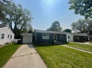 1224 Loch Dr, Green Bay, WI 54304