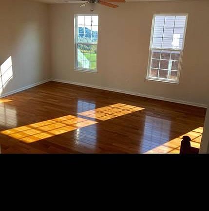 2 - Living Room (Hardwood Floors)