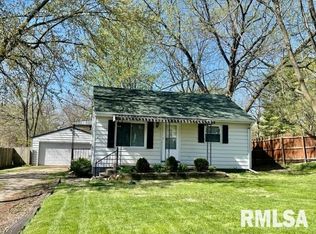 5245 N Montclair Ave, Peoria Heights, IL