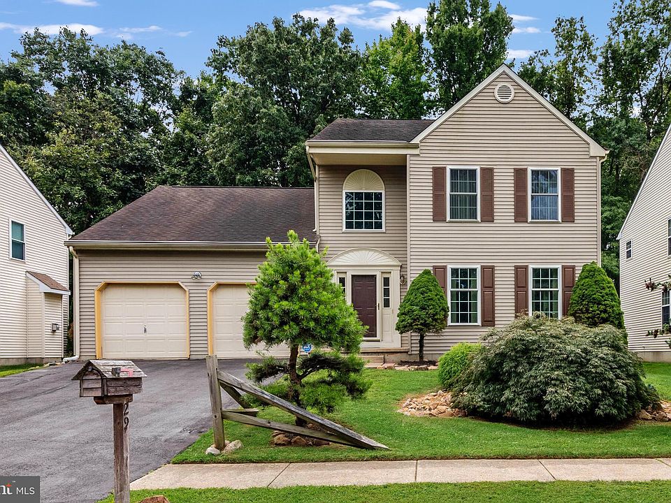 1st image of 29 Deasy Dr