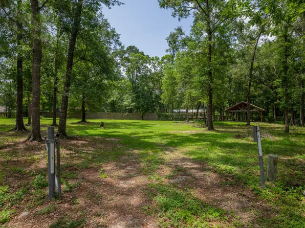 Royal Cir, Cleveland, TX 77328