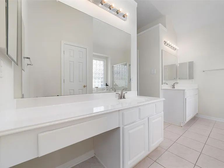 10603 White Bridge Ln — Photo 17