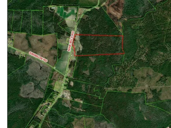 486 Nine Mile Road, Maple Hill, NC 28454