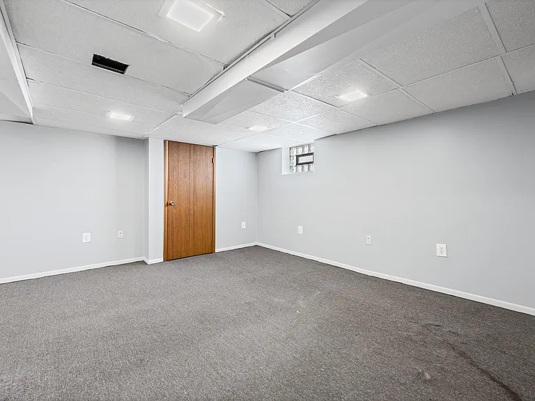 922 Mayflower Ave — Photo 39