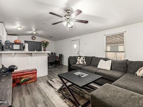 5th image of 8427 W GLENDALE Avenue #15
