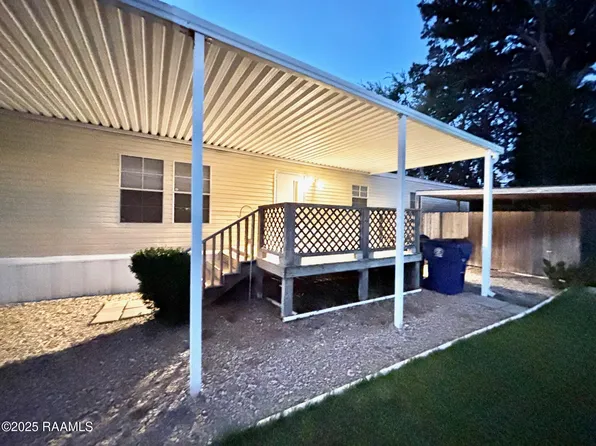 923 Olga St, Rayne, LA 70578