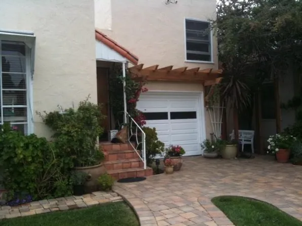 160 Baywood Ave, Menlo Park, CA 94025