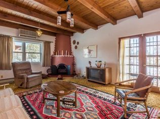 154 Calle Ojo Feliz, Santa Fe, NM 87505