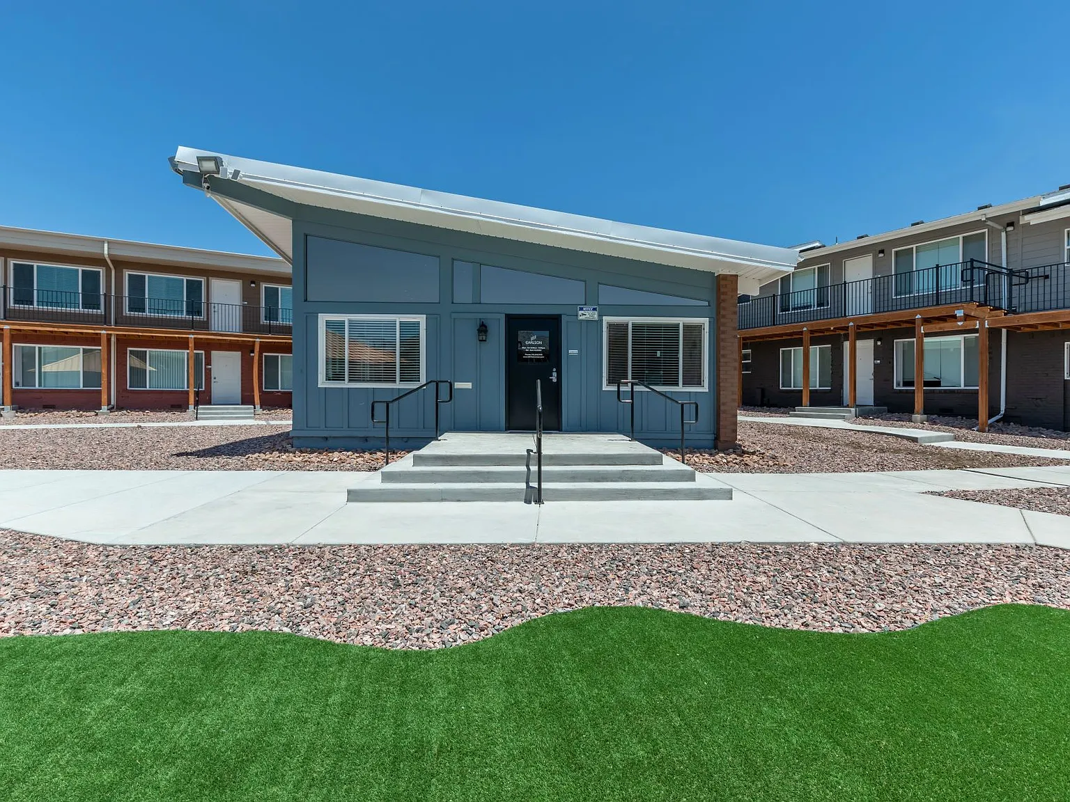 The Carlson Apartments — Photo 2