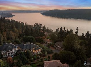 11022 SE 61st Pl, Bellevue, WA 98006