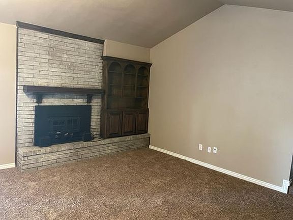 5th image of 1005 SW 96th St