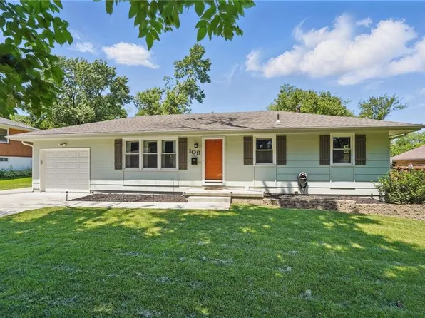 109 N 1st St, Blue Springs, MO 64014