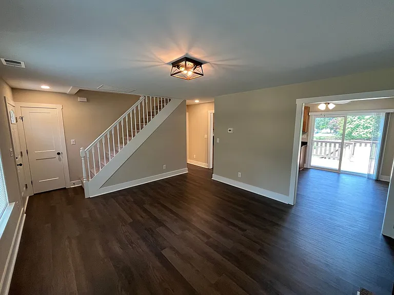 1775 Ralee Dr — Photo 8