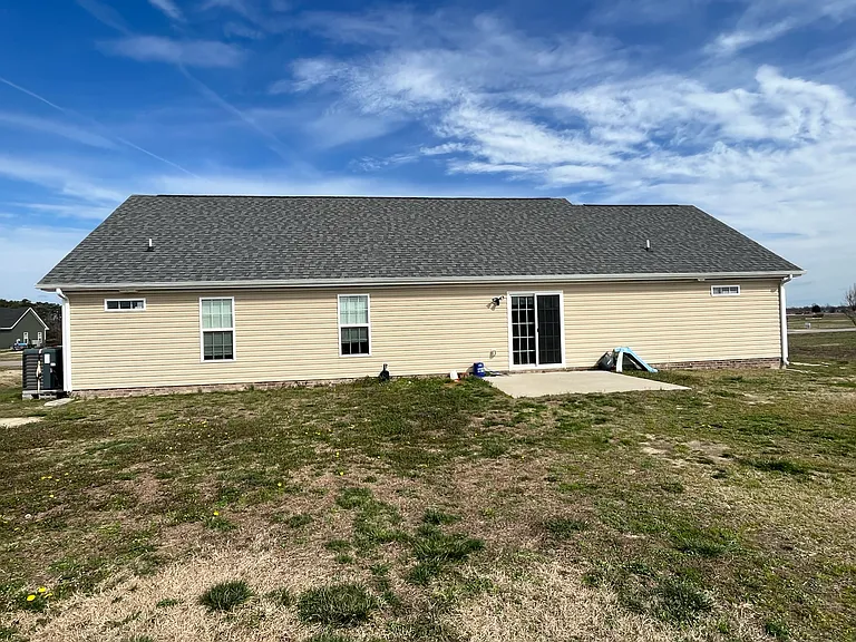 104 Neuse Dr — Photo 2