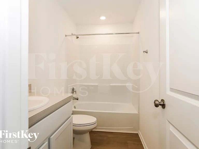 423 Jewett Meadow Dr — Photo 14