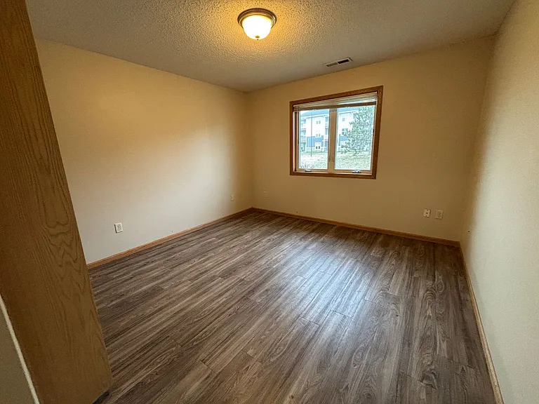1627C Gunston Dr — Photo 9