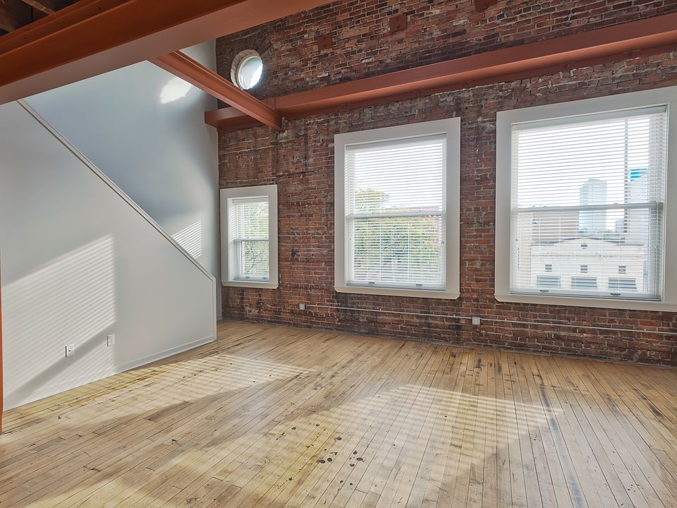 1st image of 306 S Main St APT 3C