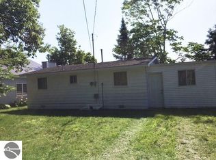 430 N Huron Rd, Au Gres, MI 48703