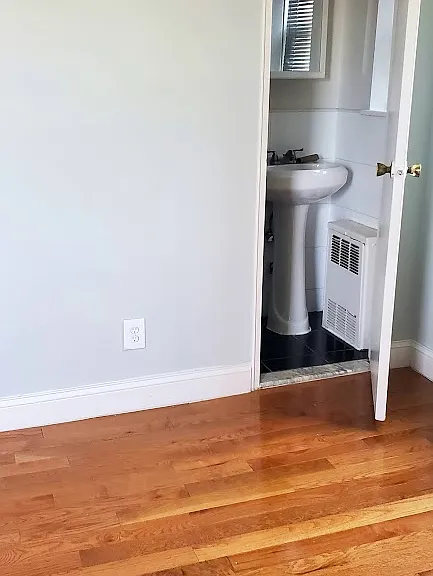 1666 Bell Blvd #6 — Photo 4