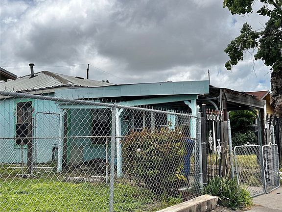 5th image of 321 Cortez St