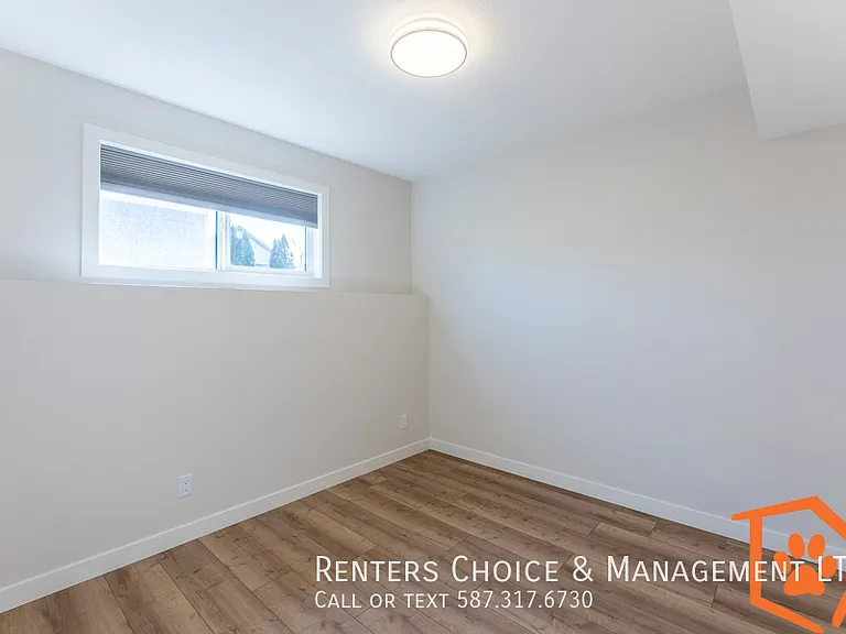 4205B 57th St — Photo 8