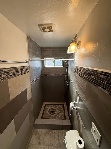 171 SW C St #8 Photo 1