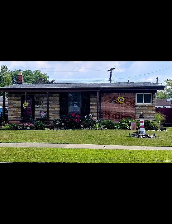 1st image of 7370 Amboy St #1