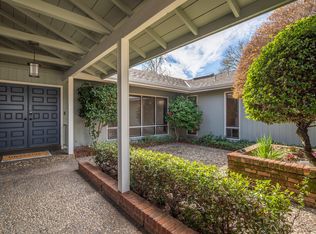 711 NW Amelia Dr, Grants Pass, OR 97526