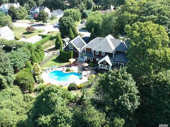 2nd image of 24 Briana Ct