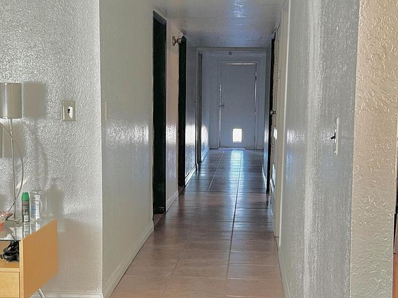 2nd image of 10281 Montevideo St