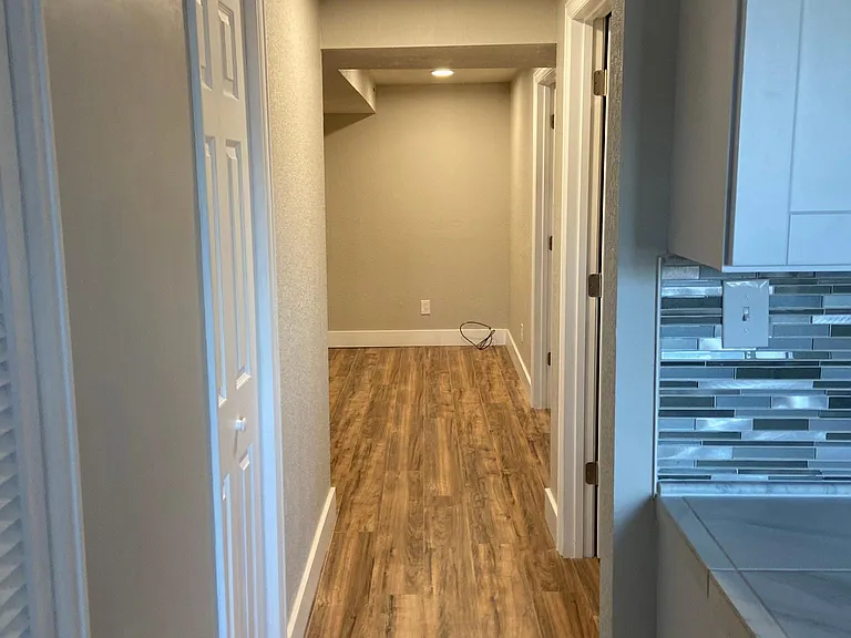 517 Anderson St — Photo 6