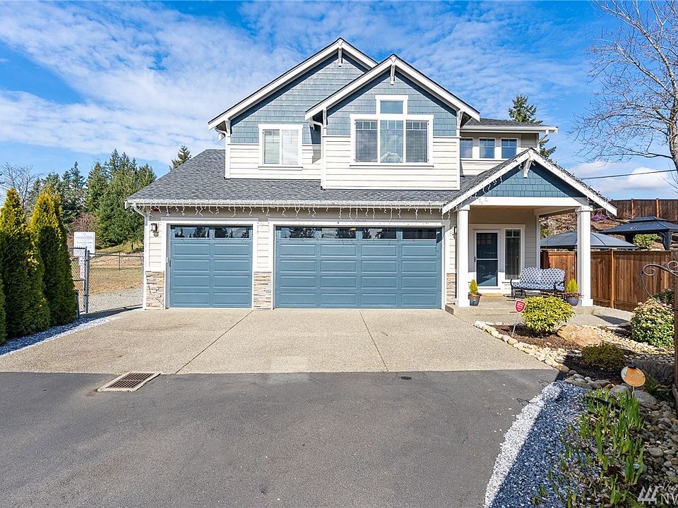 Striking 2-story home with quality features and contemporary flair. This desirable home features 5 bedrooms, 2.75 baths, 2,975 sq. ft. and a 3 car garage with an extra deep driveway. 