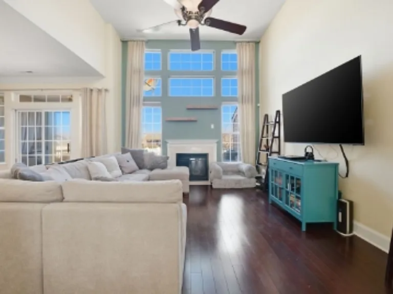1005 Bay Breeze Dr — Photo 34
