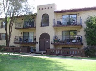137 N 45th St APT 8, Belleville, IL
