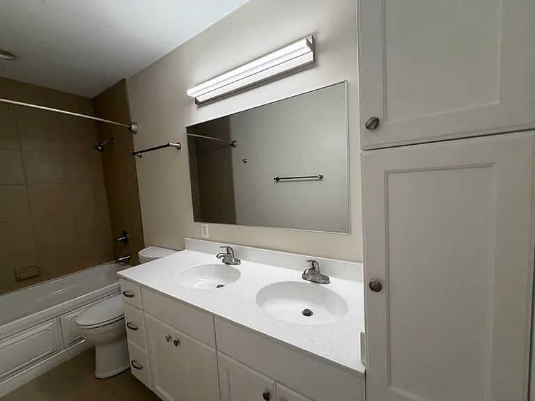 4800 Brigadoon Dr #101 — Photo 16