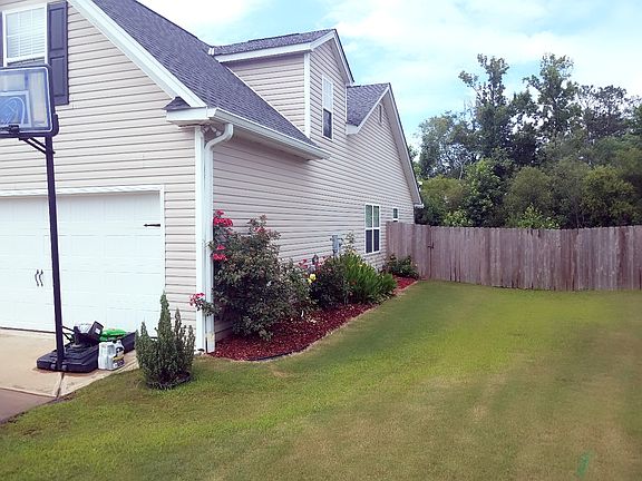 2nd image of 11 Crestwood Ct