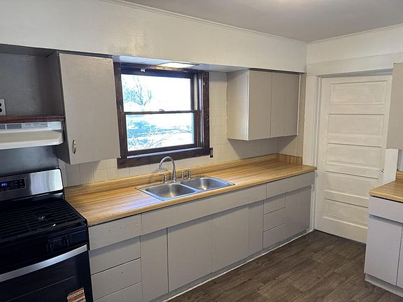 3rd image of 5304 Hollis Ave