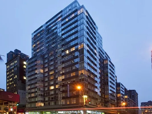 Rented by Waterton Residential New York | media 31