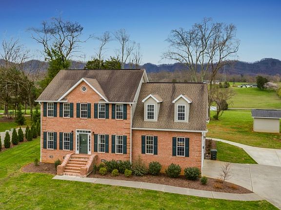 3rd image of 1163 Hidden Valley Dr