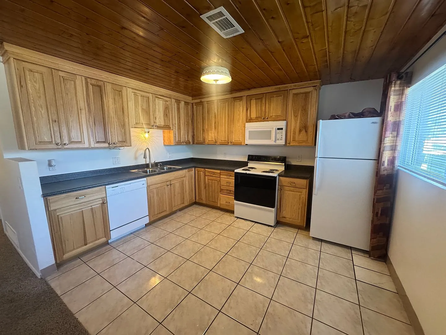 Beautiful Draper apartment for rent! — Photo 2