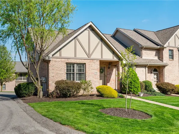 704 Brandon Way, Coraopolis, PA 15108