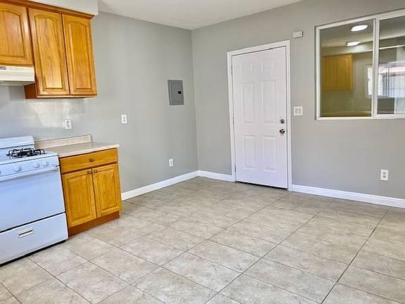 3rd image of 130 N Avenue 64 #1/2
