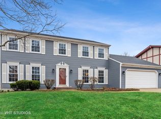 22W085 McCarron Rd, Glen Ellyn, IL 60137