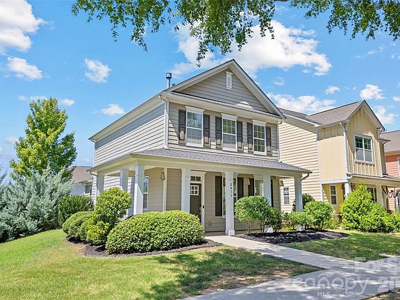 5th image of 2411 Double Oaks Rd