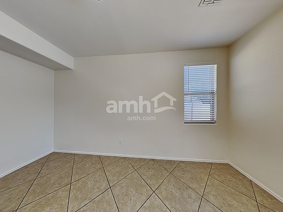 5th image of 492 E Calle Amura