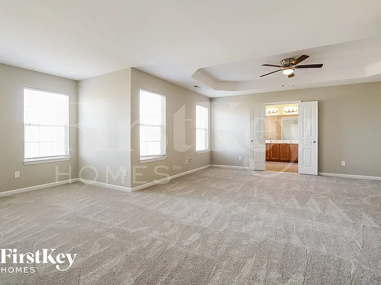 1400 Chimney Ridge Dr — Photo 8