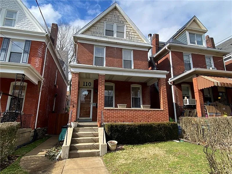 110 Ivy St photo 1